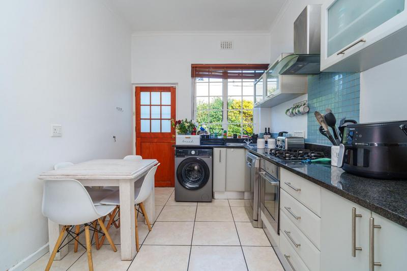 2 Bedroom Property for Sale in Harfield Village Western Cape
